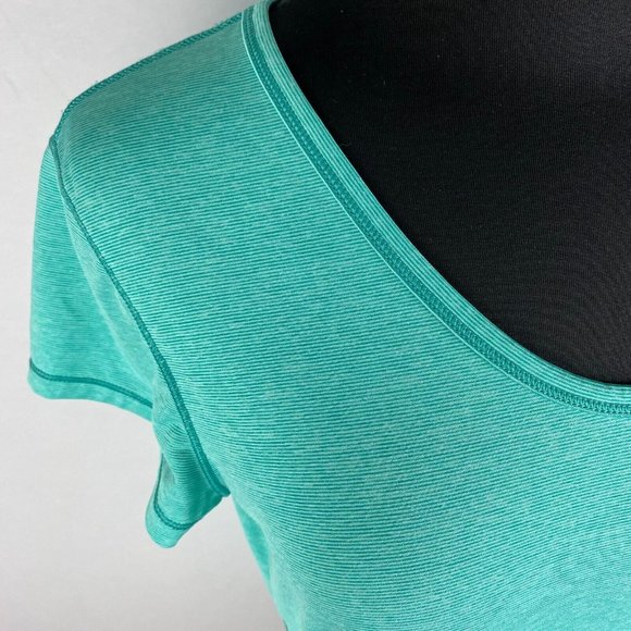 Old Navy Active Go Dry M Micro Striped Heather Activewear T-Shirt Tee - Picture 3 of 12